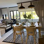 Apartmán 2+1 Luxury Flat ,near Old Town *