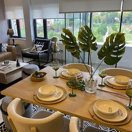 2+1 Luxury Flat ,near Old Town Apartamento