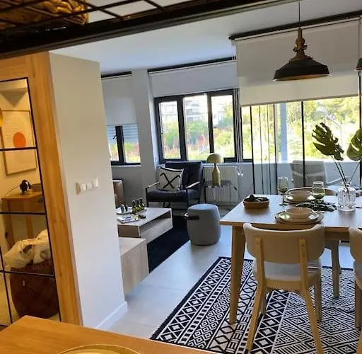 2+1 Luxury Flat ,near Old Town Анталья